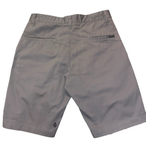 Volcom flat front shorts size 28 - Picture 4 of 4